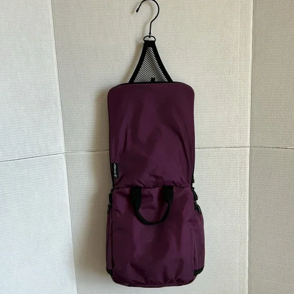 Venture 4th hanging travel toiletry bag, purple. - Picture 8 of 13